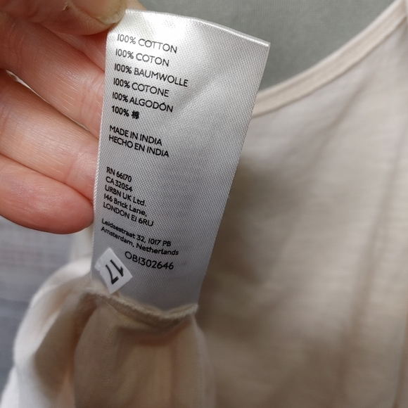 ANTHROPOLOGIE Pilcro Twist Back Embroidered Tank Top M - Picture 8 of 8